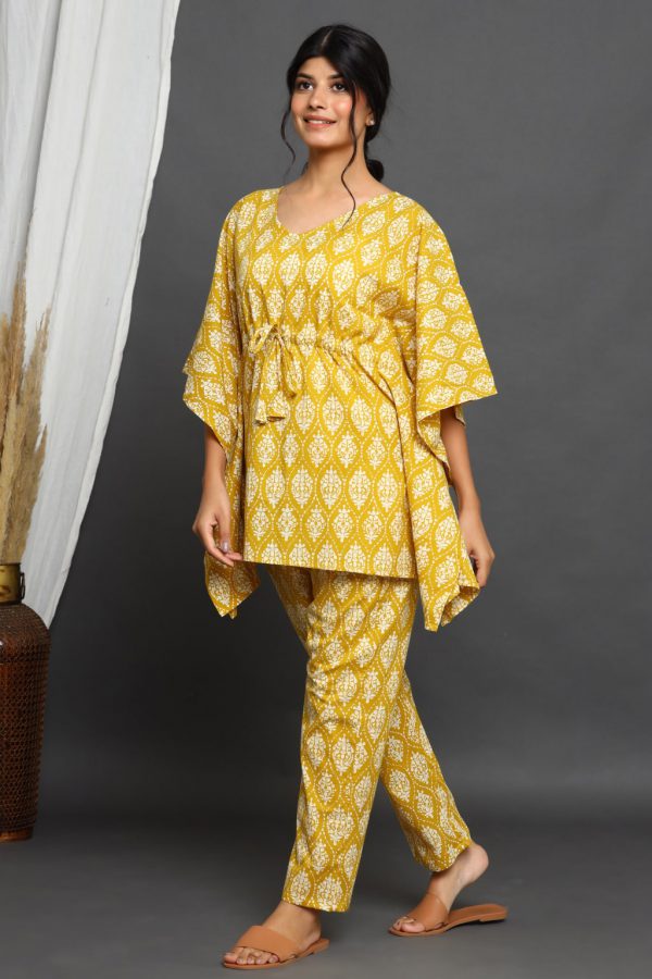 Yellow Tie Up Printed Short Kaftaan with Pants - Image 2