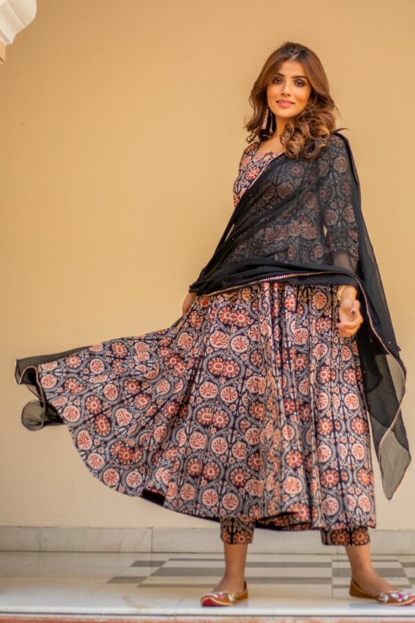 Black Bagru Print Dress Set - Image 2