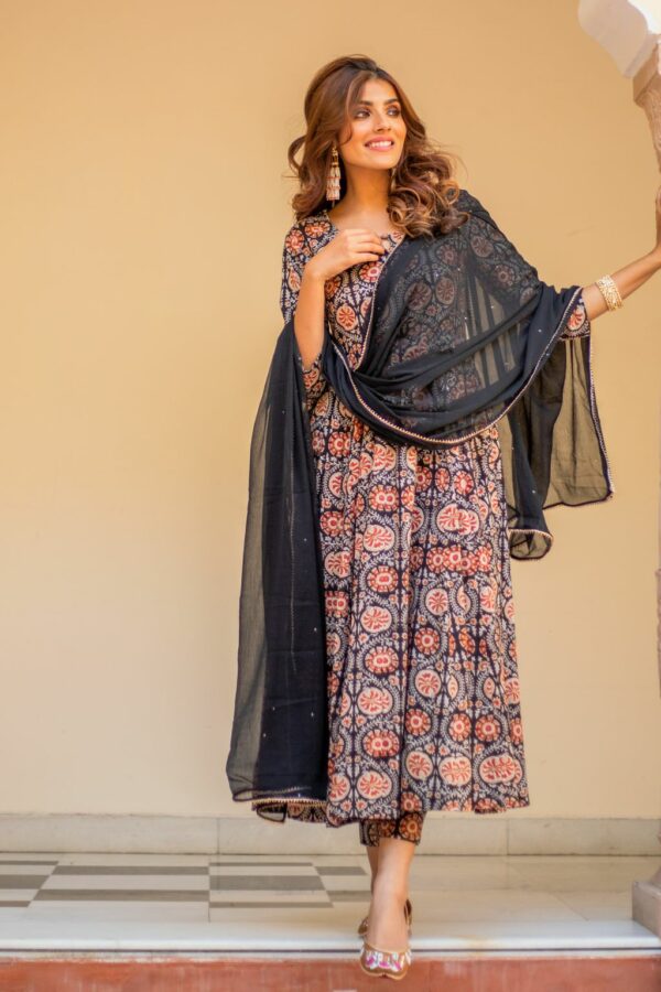 Black Bagru Print Dress Set - Image 3