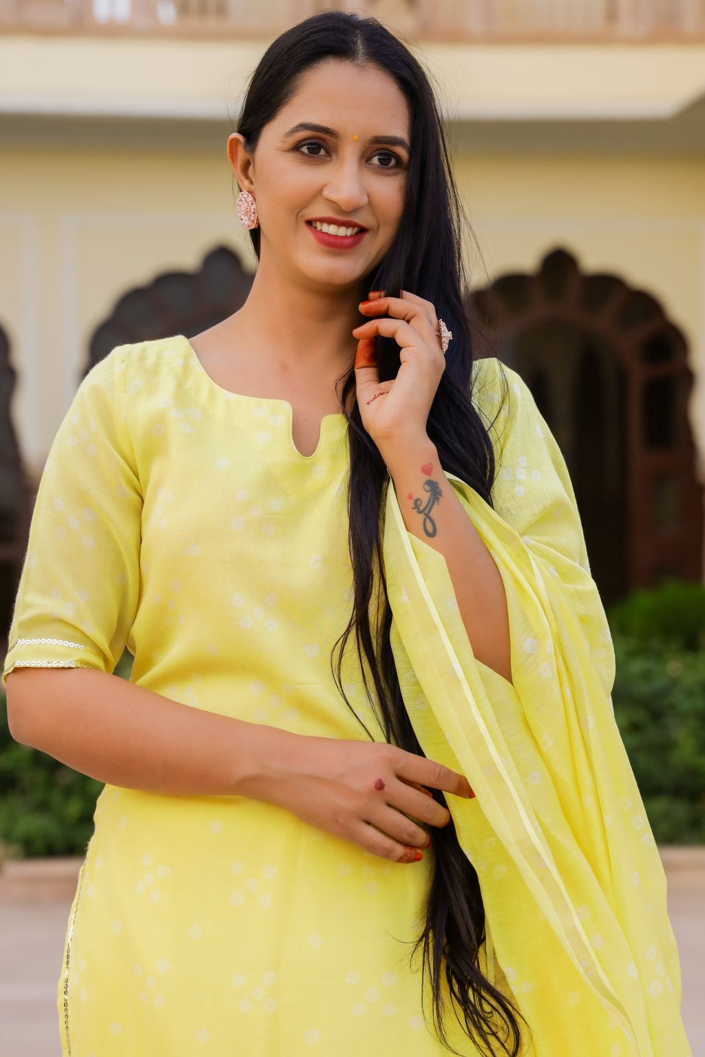 Update more than 227 yellow bandhani suit super hot