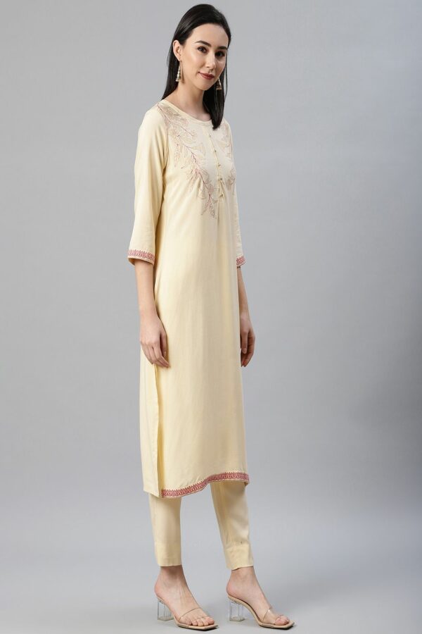 Cream Color Foil Print Straight Kurta - Image 2