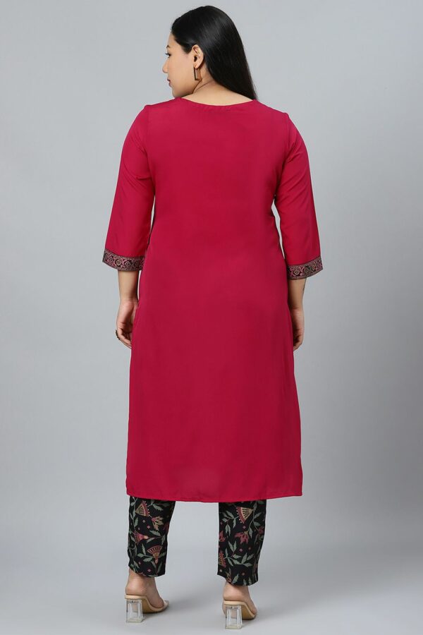 Pink Colour Solid Straight Crepe Kurta With Pant - Image 3