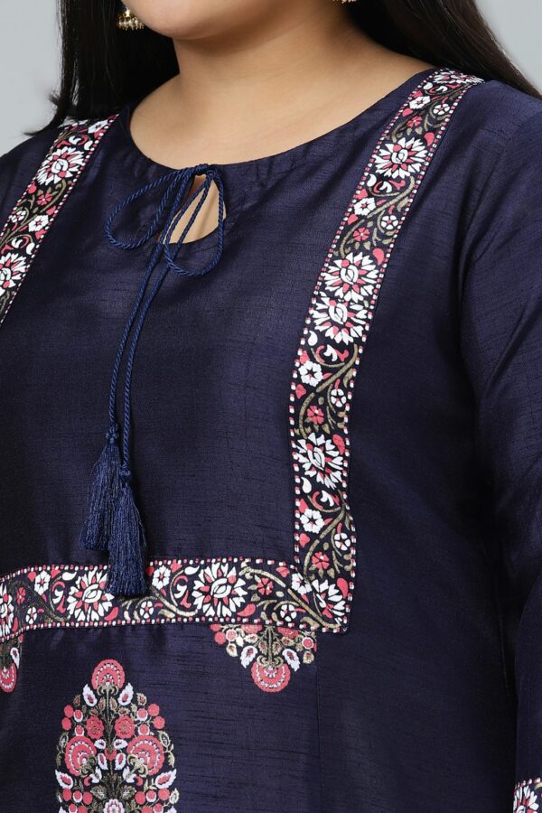 Navy Blue Poly Silk Foil Printed Straight Kurta With Pant Set - Image 4