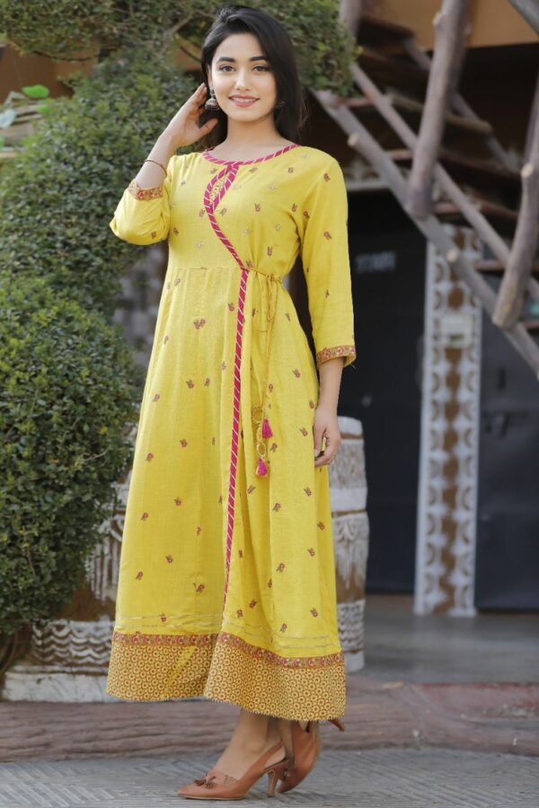 Yellow Women's Rayon Slub Gown - Image 3