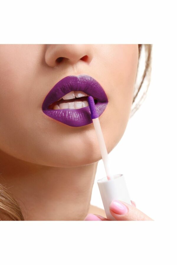 Greyon Premium Matte Liquid Lipstick Rich Violet - Image 4